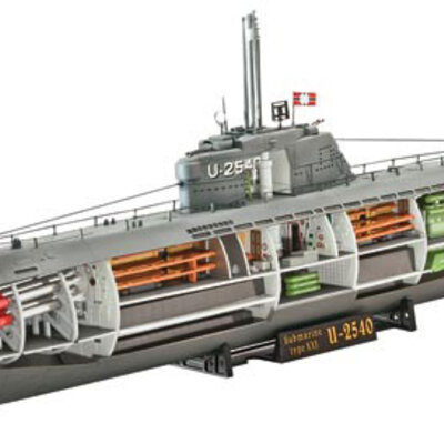 Revell maketa Nemačka podmornica XXI Typeb sa enterijerom RV05078/150