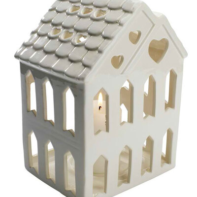 Fenjer u obliku kućice