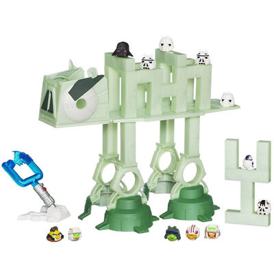 Hasbro društvena igra Angry Birds Star Wars AT-AT Attack Battle Game A2373