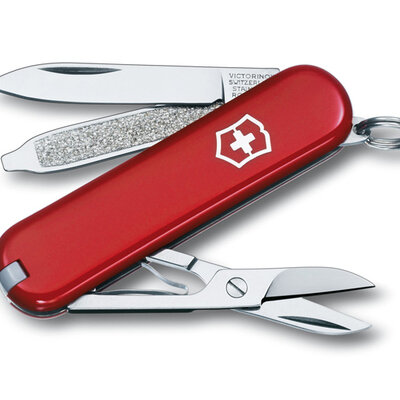 Nož Victorinox 06223 Swiss Classic crvene korice 004211
