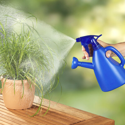 Kantica za zalivanje sa pumpicom