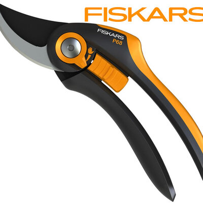Makaze za orezivanje Fiskars 111610 033567