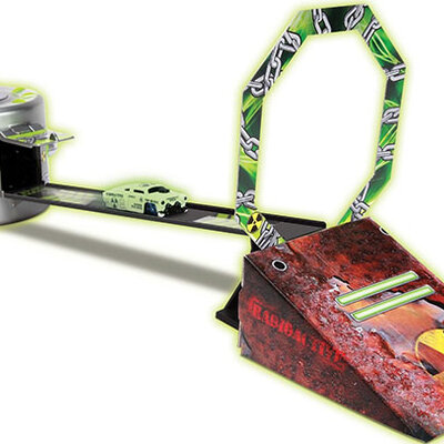 Set za igru - Glow Rider Maisto set za lansiranje autića sa autićem koji svetli u mraku 81197