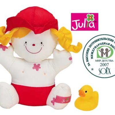 KsKids Julia treba da se kupa KA10419