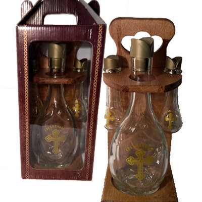 Flaša sa dva čokanja na stalku