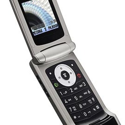 Mobilni telefon Motorola W220