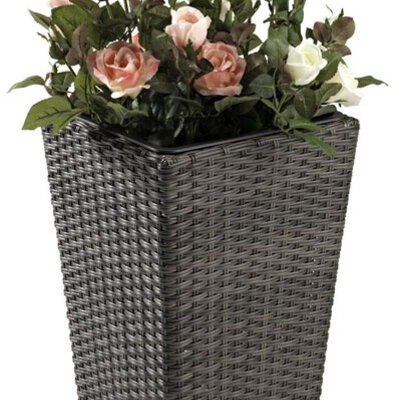 Visoka Saksija Od Ratana siva