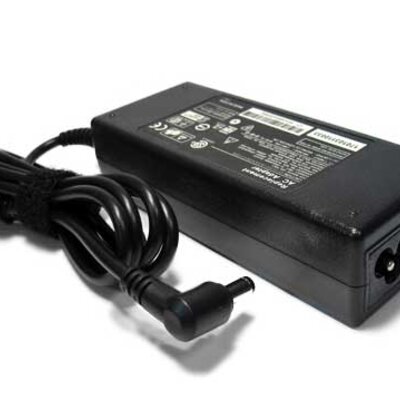 Punjač za laptop Fujitsu 19V-4.22A 5.5x2.5 PL29