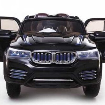 Automobil na akumulator 000 crni