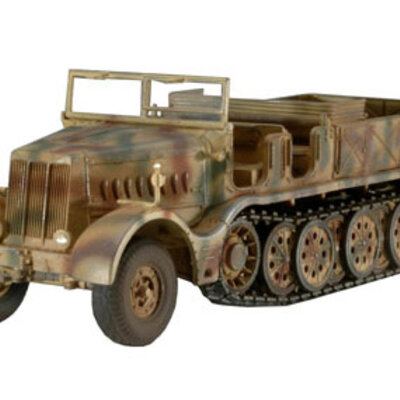Revell Maketa kamiona Sd.Kfz. 9 Halftrack <i>FAMO</i> - RV060