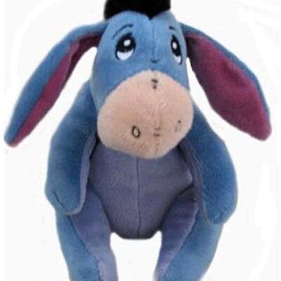 Winnie Pooh družina : Plišano Magare PD302770