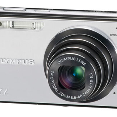 Olympus µ-7000 Srebrni