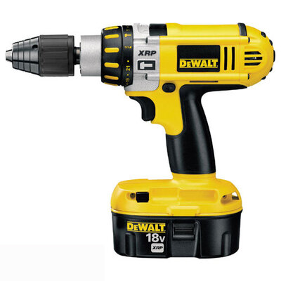 DeWALT  Udarna Akumulatorska Bušilica/Odvijač 18V DC925KB