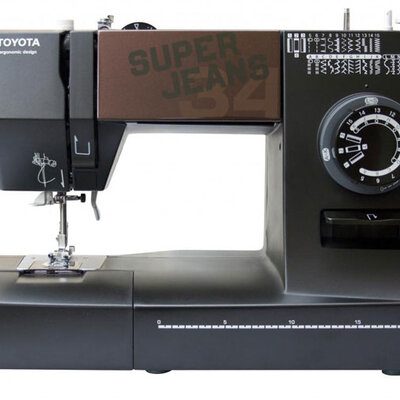Šivaća mašina Toyota Super Jeans 34