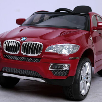 Automobil na akumulator BMW X6 crveni
