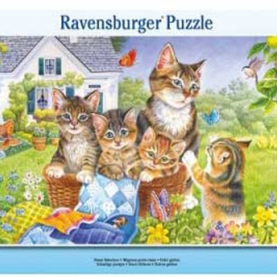 Ravensburger puzzle 15 delova - Mačići u korpi 06355