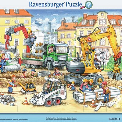 Ravensburger puzzle 24 dela - Vredni gradjevinari 06584
