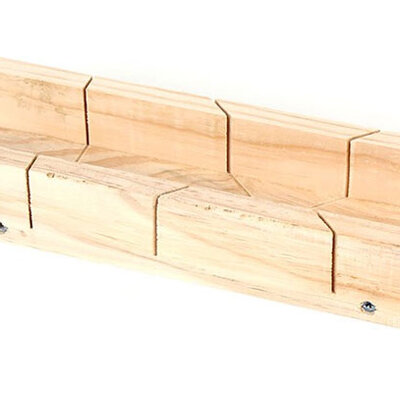 Drveni kalup za sečenje testerom pod uglom 300mm 0532271