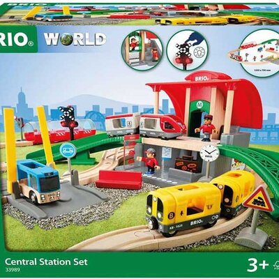 BRIO Igračka Vozovi sa prugom i železničkom stanicom 33989