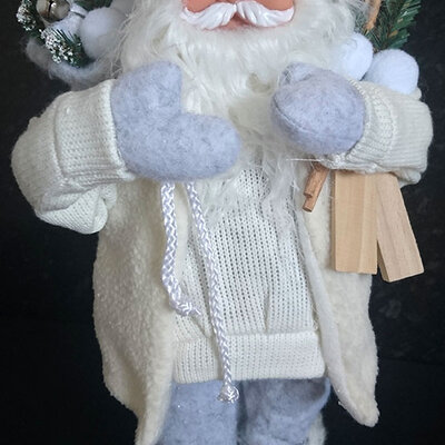 Deda Mraz Sa Skijama 43 cm