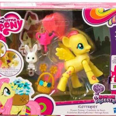 My Little Pony Explore Equestria Action Fluttershy B3602