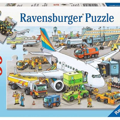 Ravensburger puzzle Dečije puzle - 35 - Busy Airport 35 delova RA08603