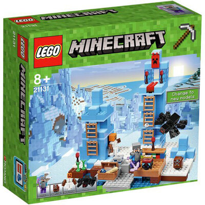 LEGO® Minecraft kocke  The Ice Spikes - Ledeni vrhovi  454 dela  21131