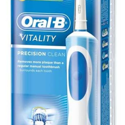 Oral-B Vitality Precision Clean električna četkica za zube 500330