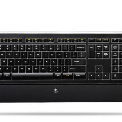 Logitech Osvetljena Tastatura + poklon Apacer memorija 2 GB
