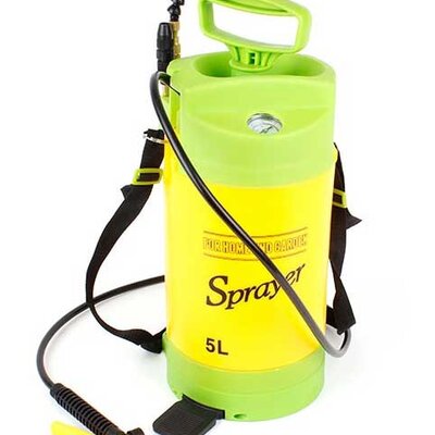 Prskalica sa ručnom pumpom Womax 5L 0322035