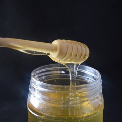 Kašika za med od bukvinog drveta
