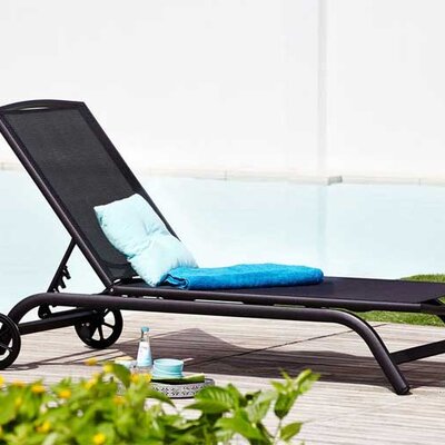 Ležaljka za sunčanje sa točkovima