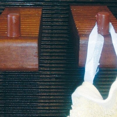 Vešalica od tikovine 