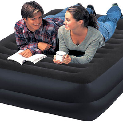 Intex krevet na naduvavanje sa Fiber-Tech tehnologijom i ugrađenom pumpom za naduvavanje 64124