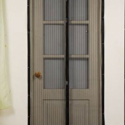 Zavesa sa magnetima - crna