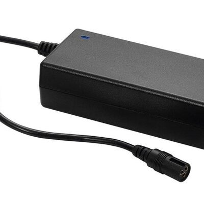 MS Engine Univerzalni punjač za laptop sa 8 nastavaka 60W