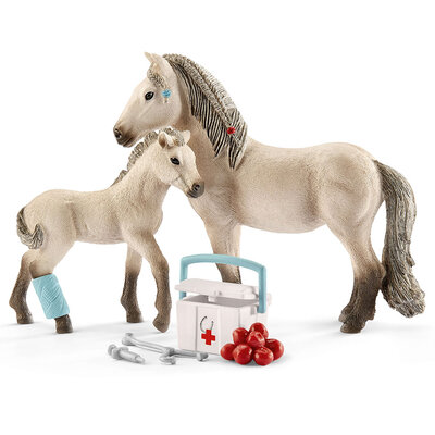 Schleich Figure - Konji - Islandski poni kobila i ždrebe i oprema za prvu pomoć 42430