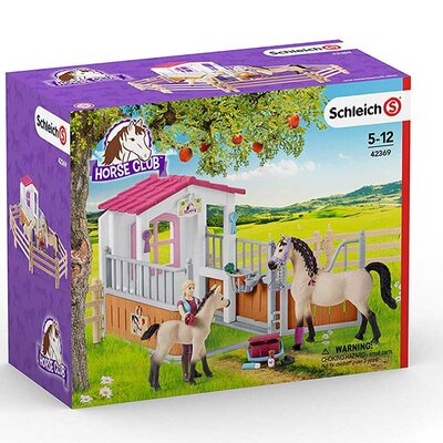 Schleich Figure - Štala sa arapskim konjima i čuvarom 42369