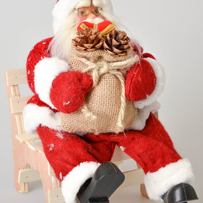 Sopel Deda Mraz U Stolici - Visina 30 cm