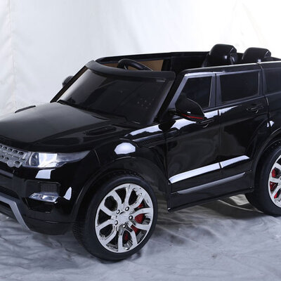 Automobil na akumulator Land Rover crni