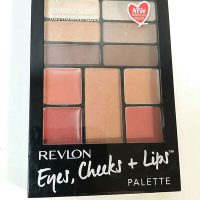 Revlon paleta šminke oči, usne i obrazi Romantic Nude 100