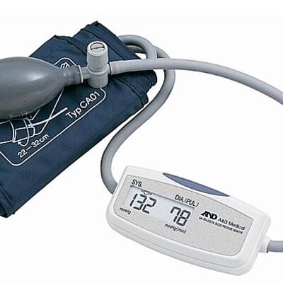 Poluautomatski Merač Za Nadlakticu UA-704