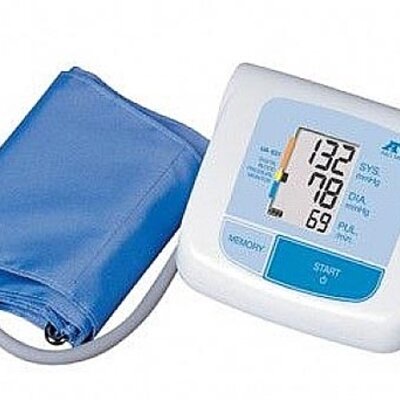 Automatski Merač Za Nadlakticu UA-631
