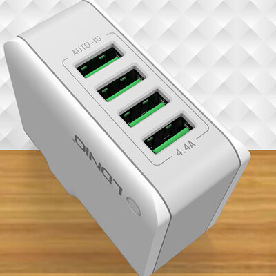 Brzi USB punjač sa 4 porta za baterije prenosnih uređaja Ldnio A4403
