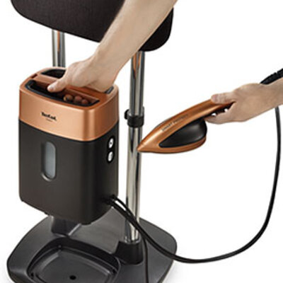 Tefal pegla za vertikalno peglanje Ixeo QT1020