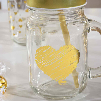 Gold čaša sa slamkom srce