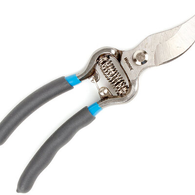 Womax Makaze za vinovu lozu 210mm 0315137