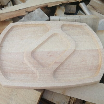 Daska za posluživanje od drveta bukve 300 x 200 x x 20 mm