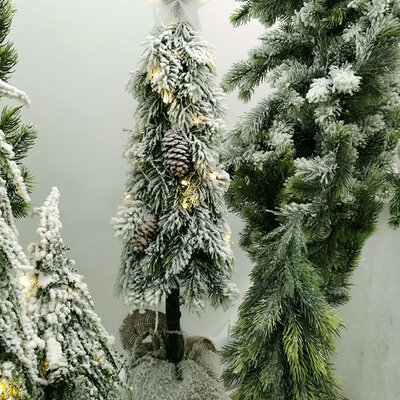 Deco Wood Jelka Sa LED Lampicama i Svetlećom Zvezdom