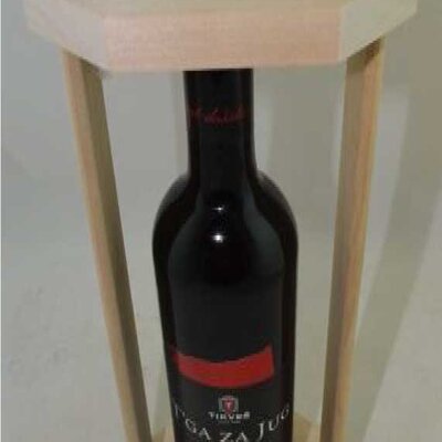 Nosiljka za bocu vina od drveta bukve - 1 l